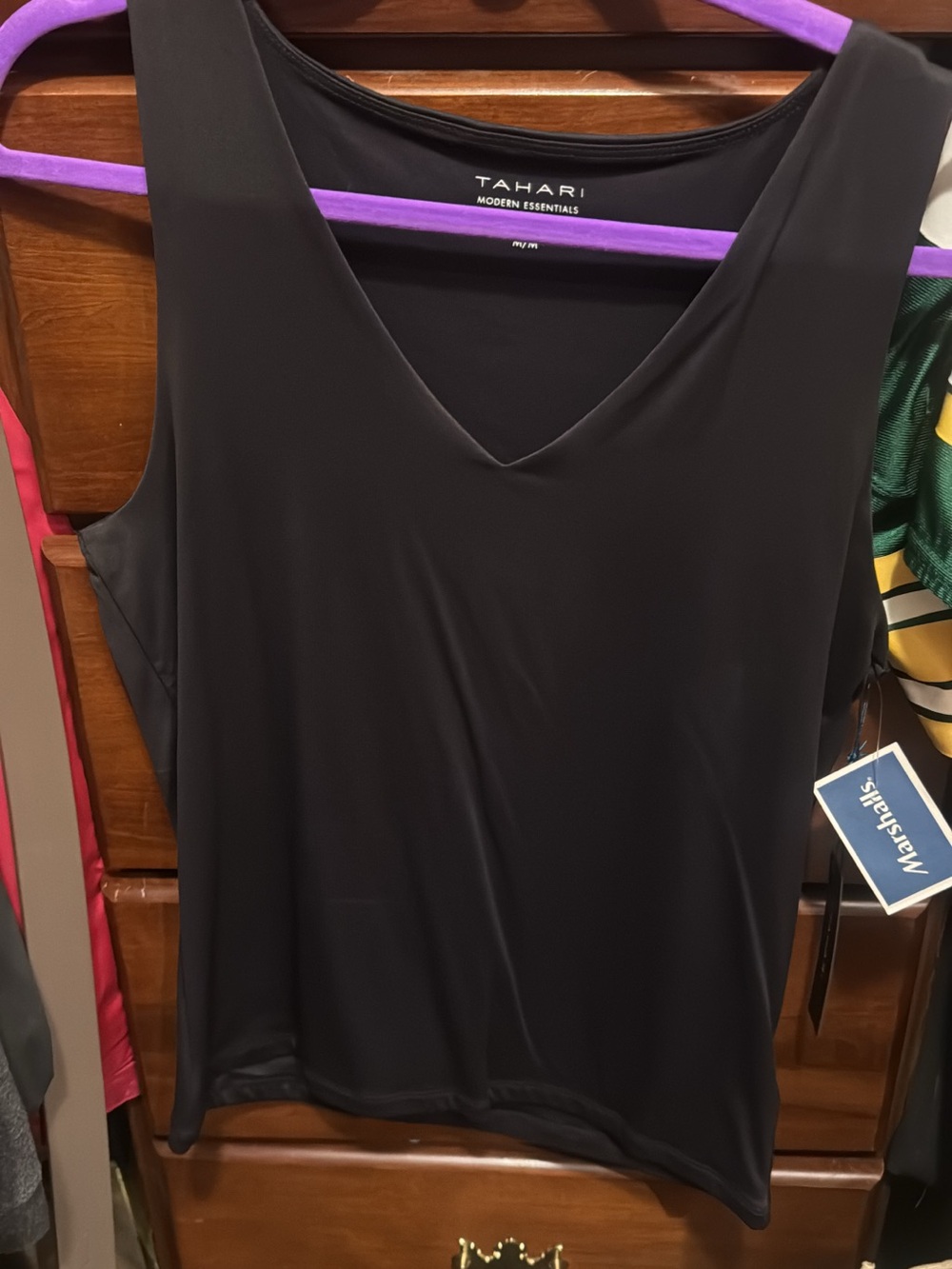 Tahari Black V-Neck Sleeveless Tank - Picture 1 of 2